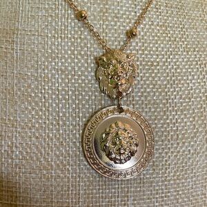Elegant Gold Lions Pendant Necklace with Greek Key Pattern